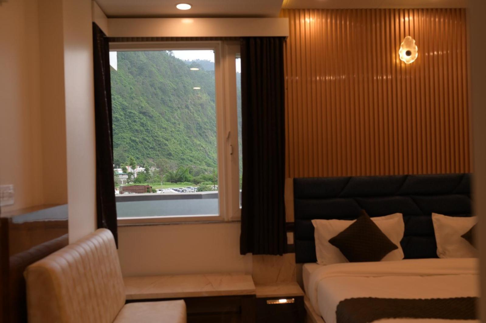 Hotel Udit Inn Rudraprayag Экстерьер фото