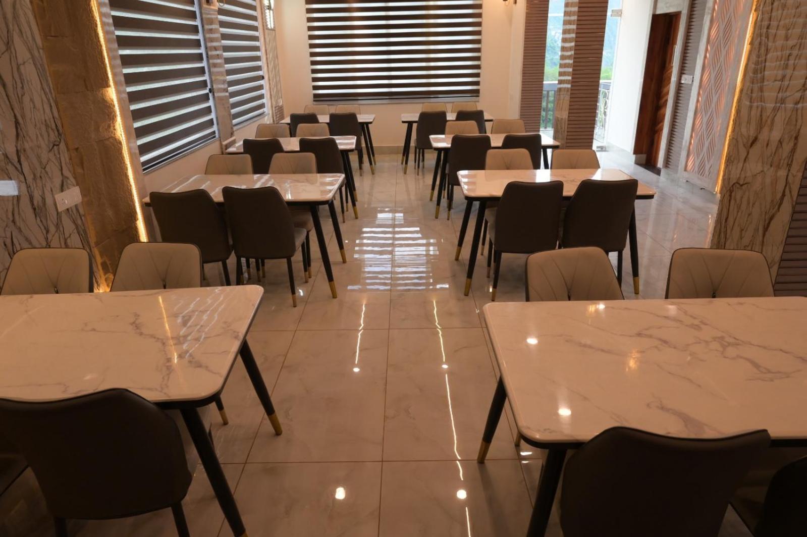 Hotel Udit Inn Rudraprayag Экстерьер фото