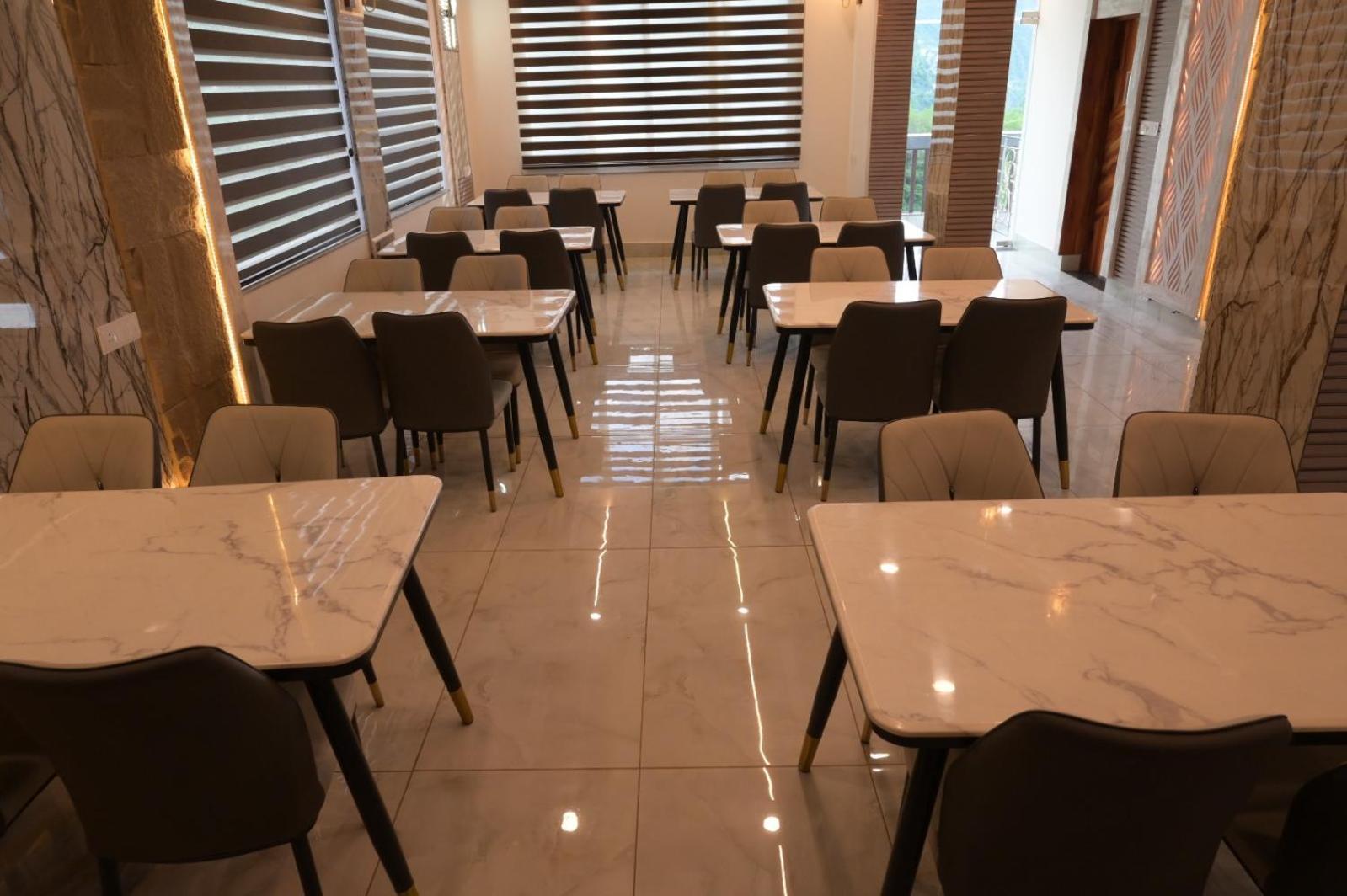 Hotel Udit Inn Rudraprayag Экстерьер фото